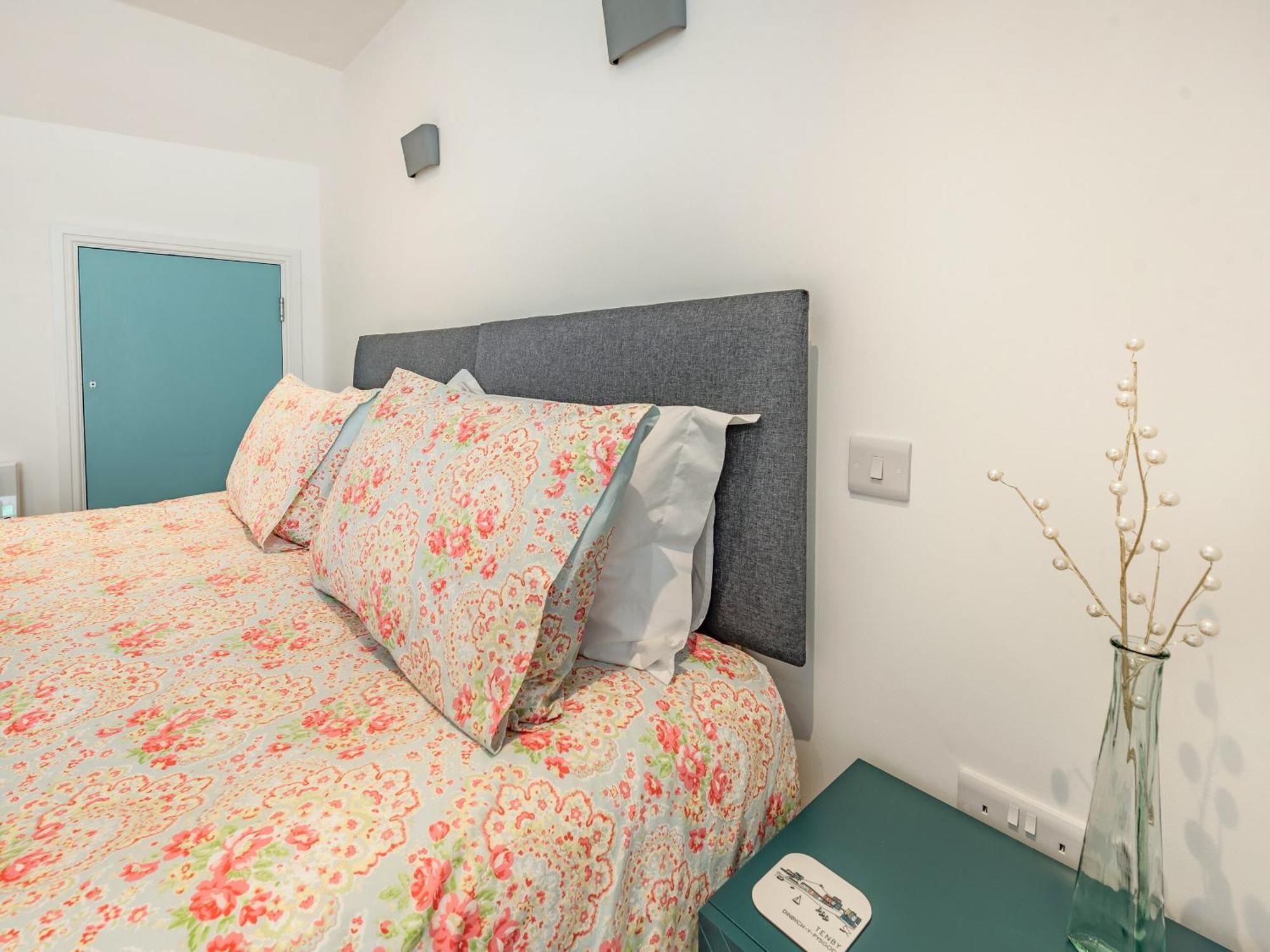 Ocean Waves Villa Tenby Luaran gambar