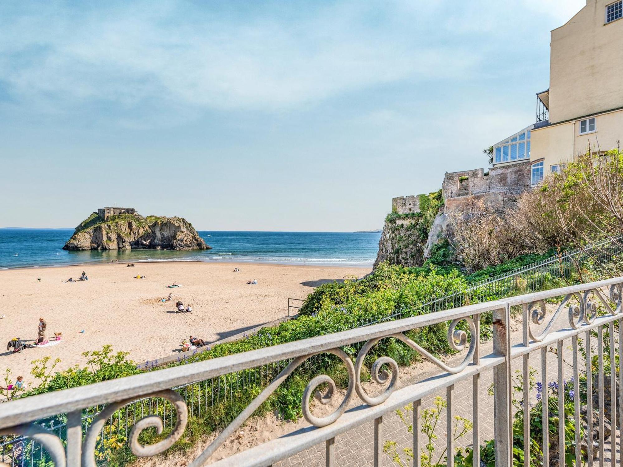 Ocean Waves Villa Tenby Luaran gambar